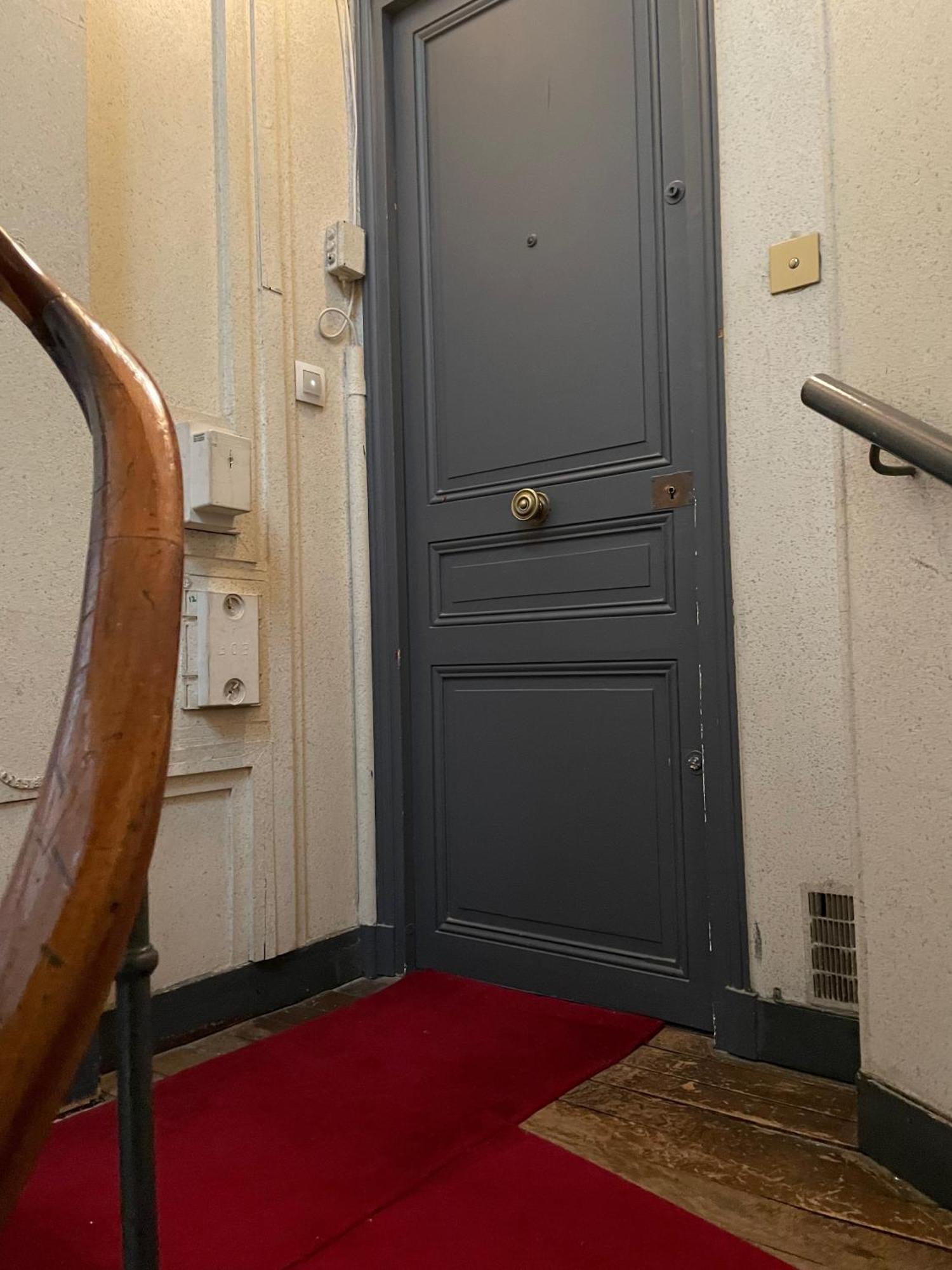 Appartement Paris 7Eme Invalides/ Tour Eiffel 1Er Etage Exterior photo